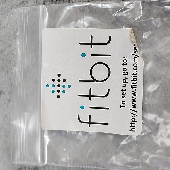 4 Fitbit Flex Replaceable Bands Size Small Bands and Charger - Picture 12 of 12